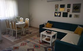 Apartman And Rooms Dream House